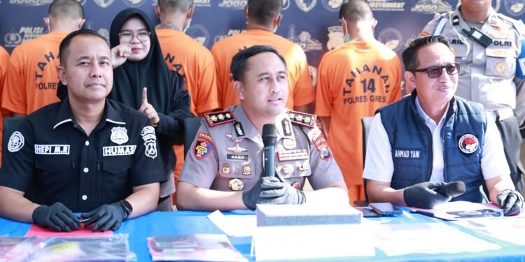 Polres Gresik Panen Tangkapan Narkoba di Menganti: 5 Ditahan dan 7 Orang Direhabilitasi 