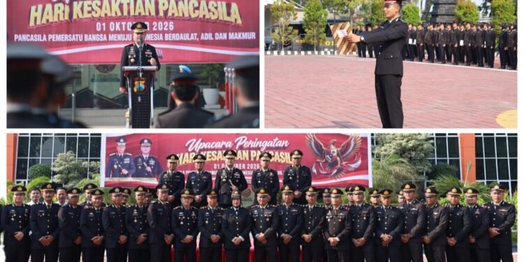Pimpin Upacara Hari Kesaktian Pancasila 2026, Kapolres Gresik: Jaga Persatuan dan Berikan Pelayanan Terbaik kepada Masyarakat 
