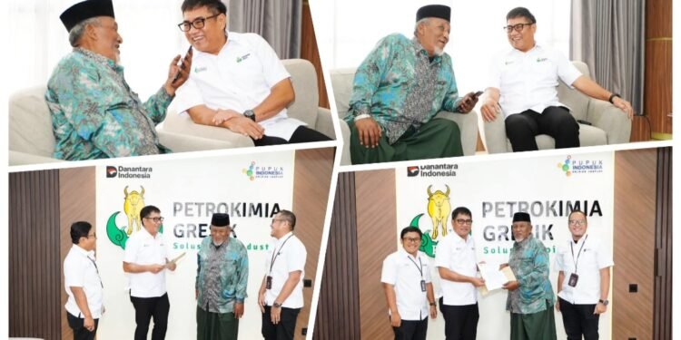 Perkuat Sinergi Eratkan Silaturahmi Dirut Petrokimia Gresik Bersama Ketua Umum MUI Gresik