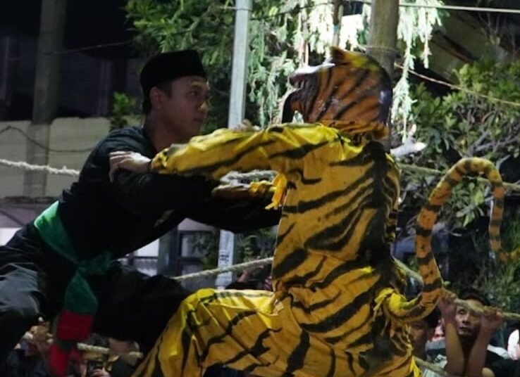 Lestarikan Budaya Leluhur, Pemdes Racitengah Gelar Pagelaran Pencak Silat dan Seni Tradisional